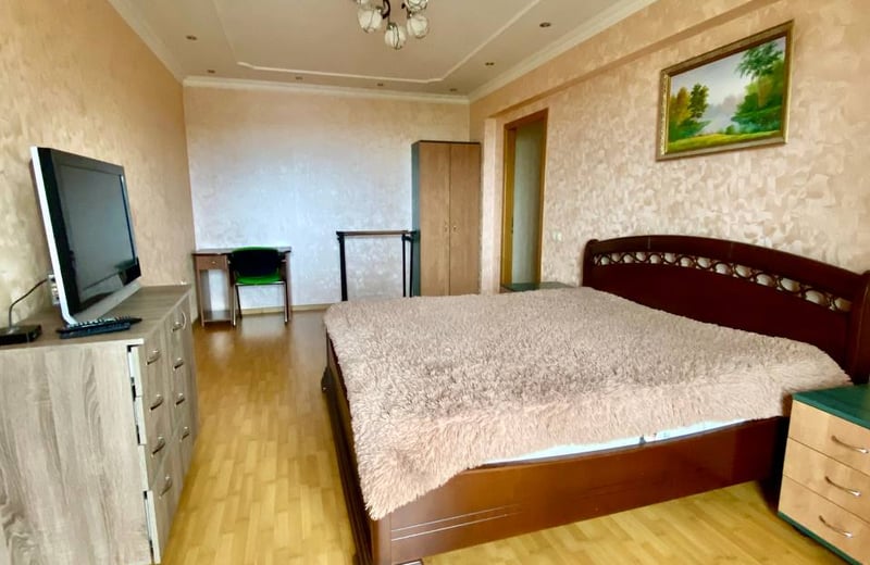 Alquiler de un amplio apartamento de 2 habitaciones, 72 m², Telecentru, Chisináu, Moldavia